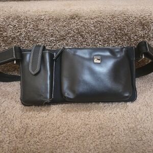 Vintage Dooney & Bourke Belt Bag